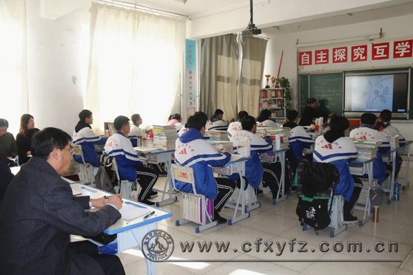 物理学科课堂教学.jpg